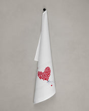 Lade das Bild in den Galerie-Viewer, Geschirrtuch Flying Heart, weiß
