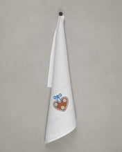 Load image into Gallery viewer, Geschirrtuch Lebkuchenherz, weiß