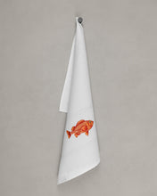 Lade das Bild in den Galerie-Viewer, Geschirrtuch Rotbarsch, weiß