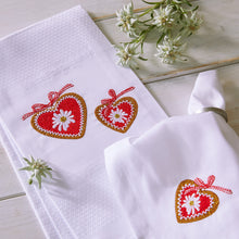 Load image into Gallery viewer, Geschirrtuch 2 Herzen mit Edelweiß, weiß
