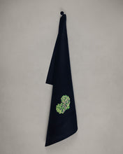 Lade das Bild in den Galerie-Viewer, Geschirrtuch Artischocke, schwarz