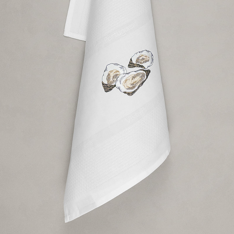 Oyster tea towel, white