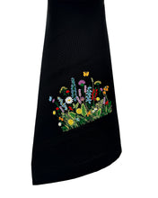 Lade das Bild in den Galerie-Viewer, Geschirrtuch Blumenwiese, schwarz
