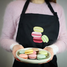 Lade das Bild in den Galerie-Viewer, Schürze Macarons, schwarz
